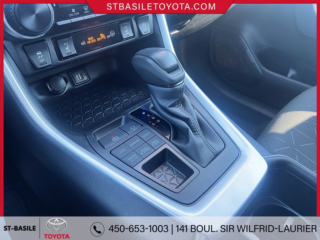 2024 Toyota RAV4 LE AWD SIEGES CHAUFFANTS CAMERA RECUL BLUETOOTH in Saint-Basile-Le-Grand, Quebec - 22 - w1024h768px