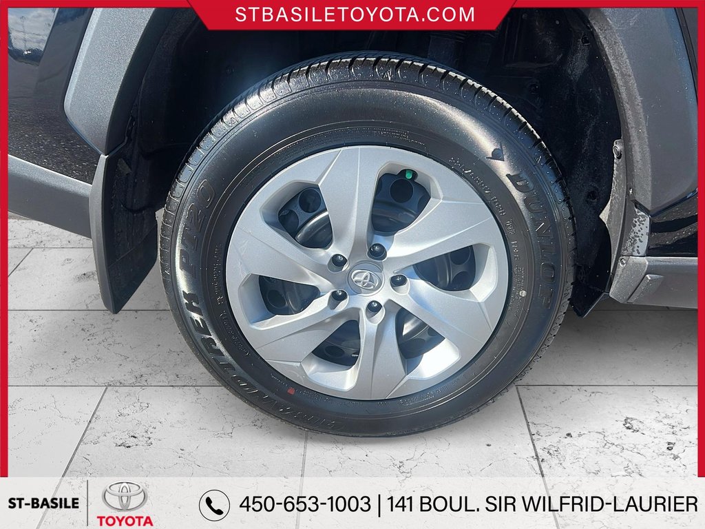 2024 Toyota RAV4 LE AWD SIEGES CHAUFFANTS CAMERA RECUL BLUETOOTH in Saint-Basile-Le-Grand, Quebec - 10 - w1024h768px