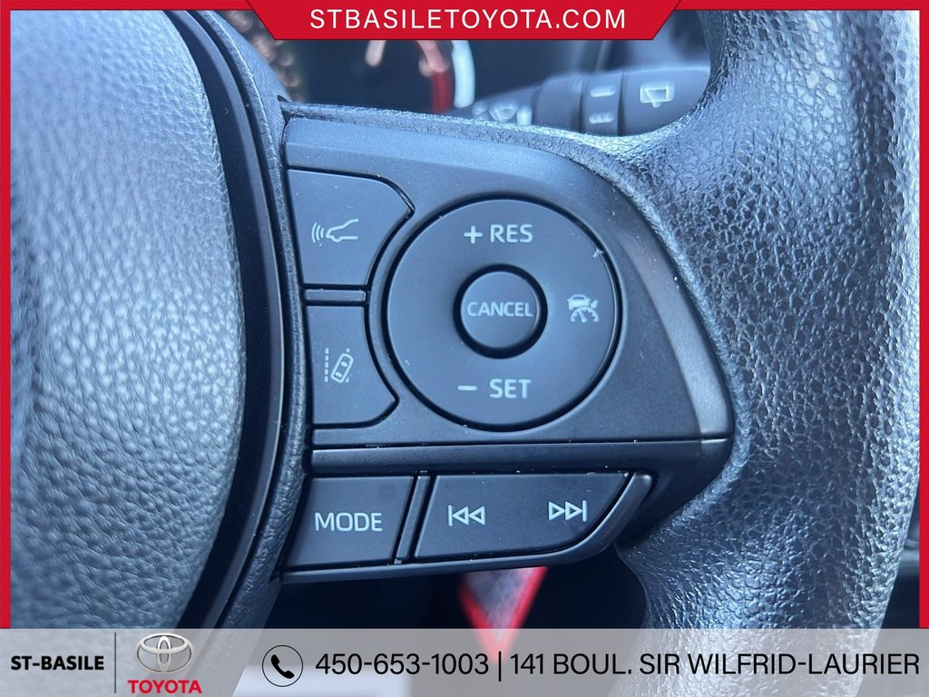 2024 Toyota RAV4 LE AWD SIEGES CHAUFFANTS CAMERA RECUL BLUETOOTH in Saint-Basile-Le-Grand, Quebec - 19 - w1024h768px