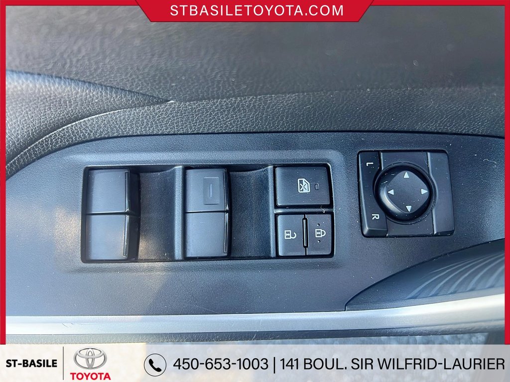 2024 Toyota RAV4 LE AWD SIEGES CHAUFFANTS CAMERA RECUL BLUETOOTH in Saint-Basile-Le-Grand, Quebec - 17 - w1024h768px