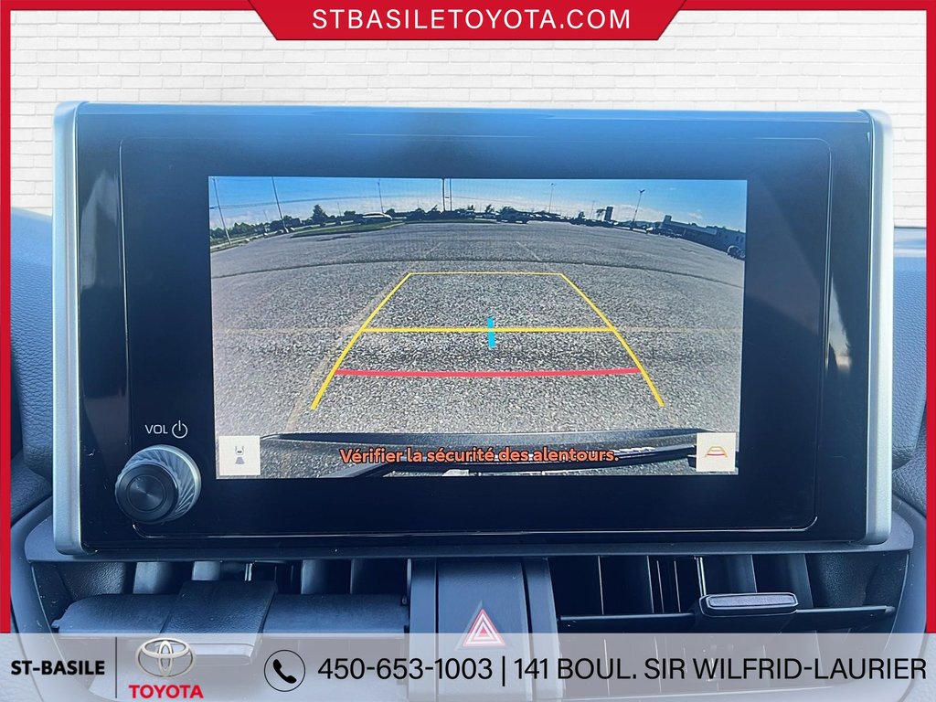 2024 Toyota RAV4 LE AWD SIEGES CHAUFFANTS CAMERA RECUL BLUETOOTH in Saint-Basile-Le-Grand, Quebec - 23 - w1024h768px