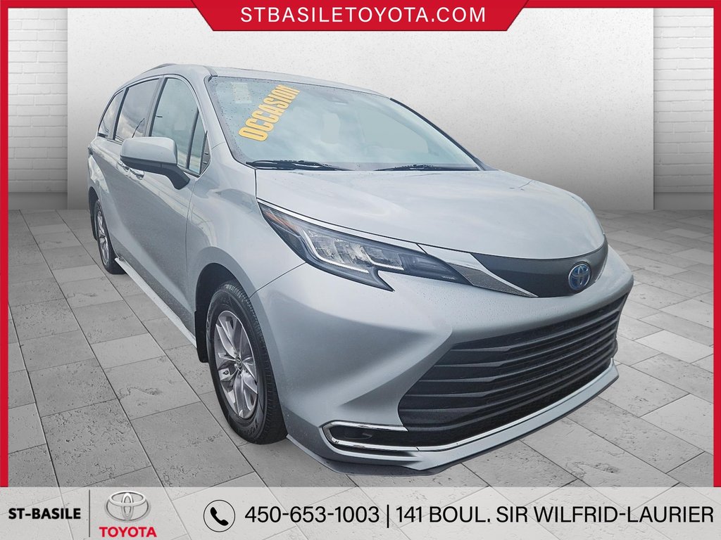 2022 Toyota Sienna XLE HYBRIDE INTERIEUR CUIR TOIT OUVRANT in Saint-Basile-Le-Grand, Quebec - 3 - w1024h768px
