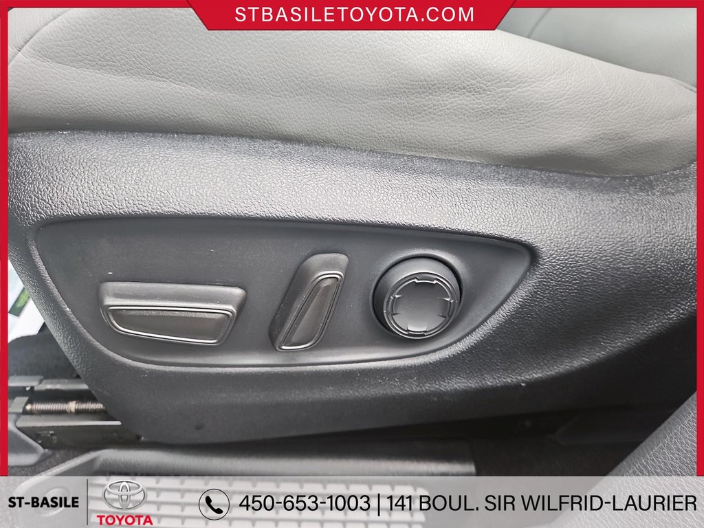 2022 Toyota Sienna XLE HYBRIDE INTERIEUR CUIR TOIT OUVRANT in Saint-Basile-Le-Grand, Quebec - 14 - w1024h768px