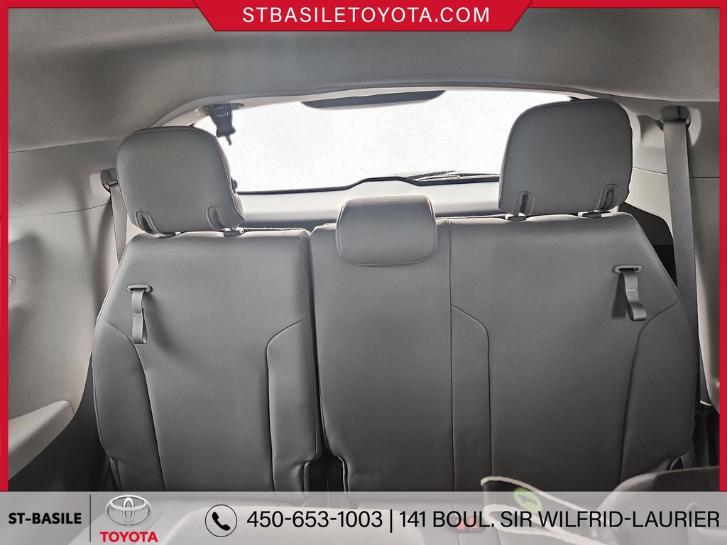 2022 Toyota Sienna XLE HYBRIDE INTERIEUR CUIR TOIT OUVRANT in Saint-Basile-Le-Grand, Quebec - 17 - w1024h768px