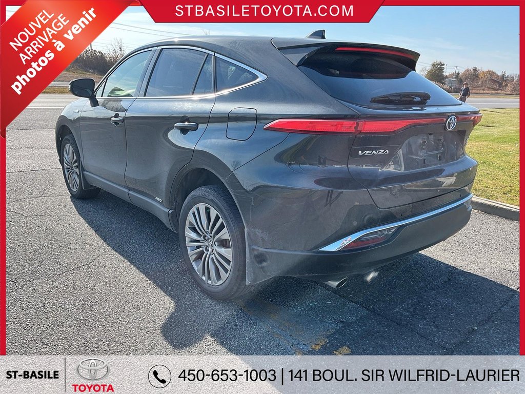 2021  Venza HYBRIDE LIMITED AWD CUIR TOIT PANORAMIQUE in Saint-Basile-Le-Grand, Quebec - 9 - w1024h768px