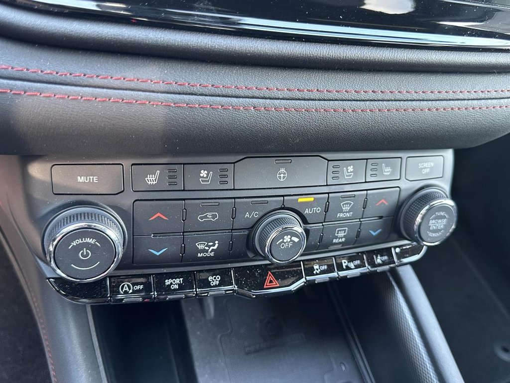 Dodge Durango GT Plus AWD 2023 à Saint-Basile-le-Grand, Québec - 12 - w1024h768px