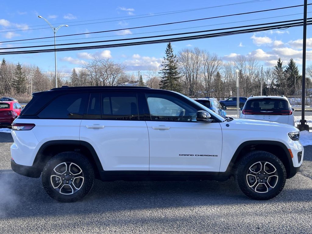 2023 Jeep Grand Cherokee 4xe GRAND CHEROKEE TRAILHAWK PHEV in Saint-Basile-le-Grand, Quebec - 4 - w1024h768px