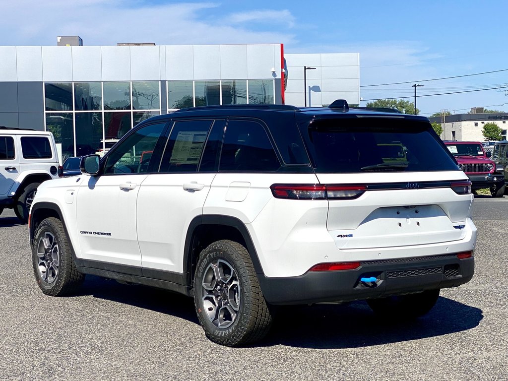 2023  Grand Cherokee 4xe Grand Phev in Saint-Basile-le-Grand, Quebec - 21 - w1024h768px