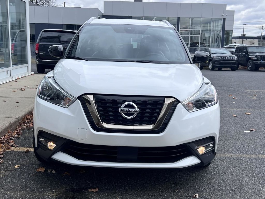 Nissan Kicks SR TA 2020 à Saint-Basile-le-Grand, Québec - 2 - w1024h768px