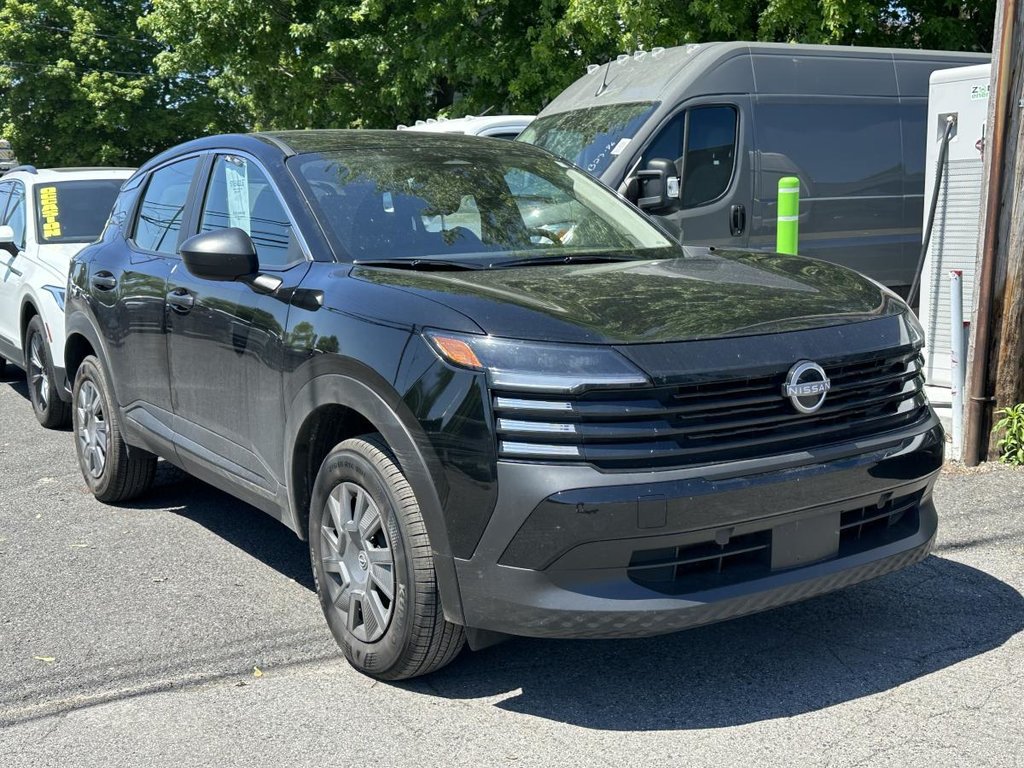 Nissan Kicks S FWD 2025 à Saint-Basile-le-Grand, Québec - 1 - w1024h768px