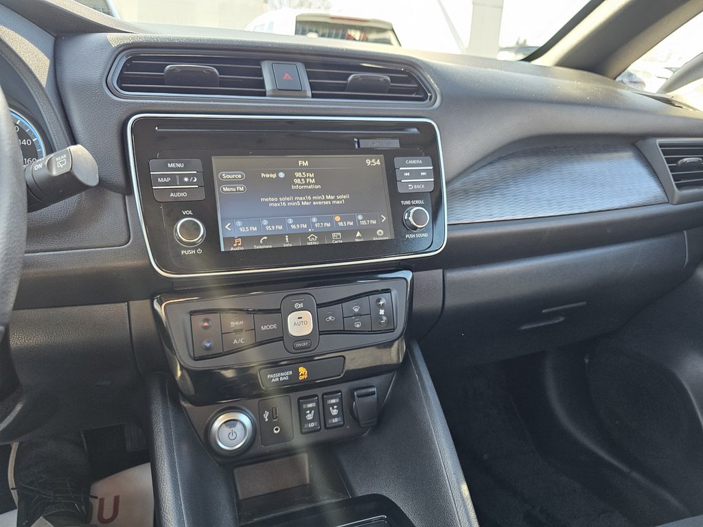 Leaf NISSAN LEAF SV Hatchback 40KW 100% ELECTRIQUE 2019 à Saint-Basile-le-Grand, Québec - 14 - w1024h768px