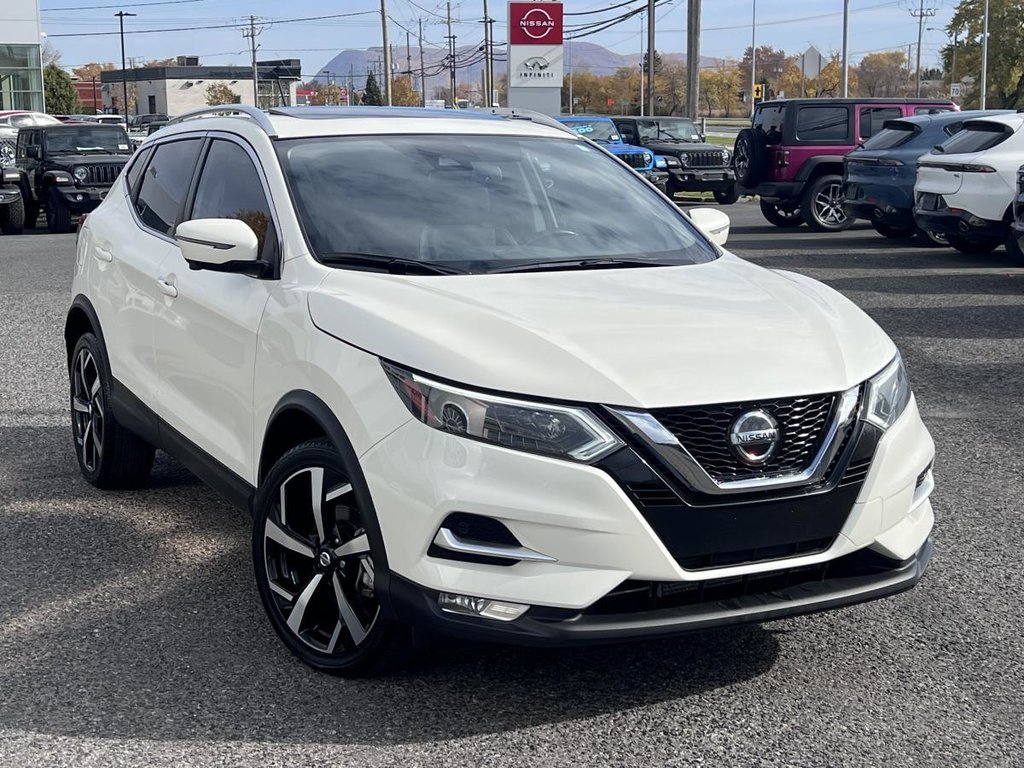 Qashqai SL PLATINUM TI CVT 2022 à Saint-Basile-le-Grand, Québec - 1 - w1024h768px