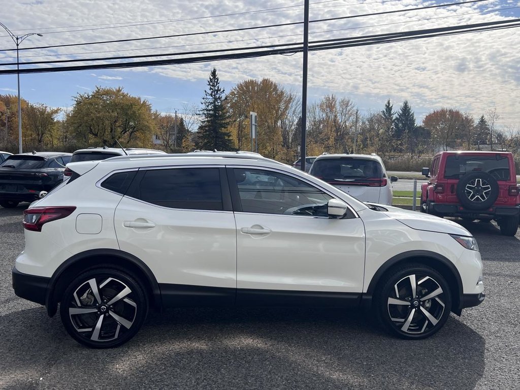 Qashqai SL PLATINUM TI CVT 2022 à Saint-Basile-le-Grand, Québec - 4 - w1024h768px