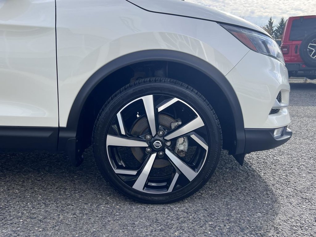 Qashqai SL PLATINUM TI CVT 2022 à Saint-Basile-le-Grand, Québec - 5 - w1024h768px