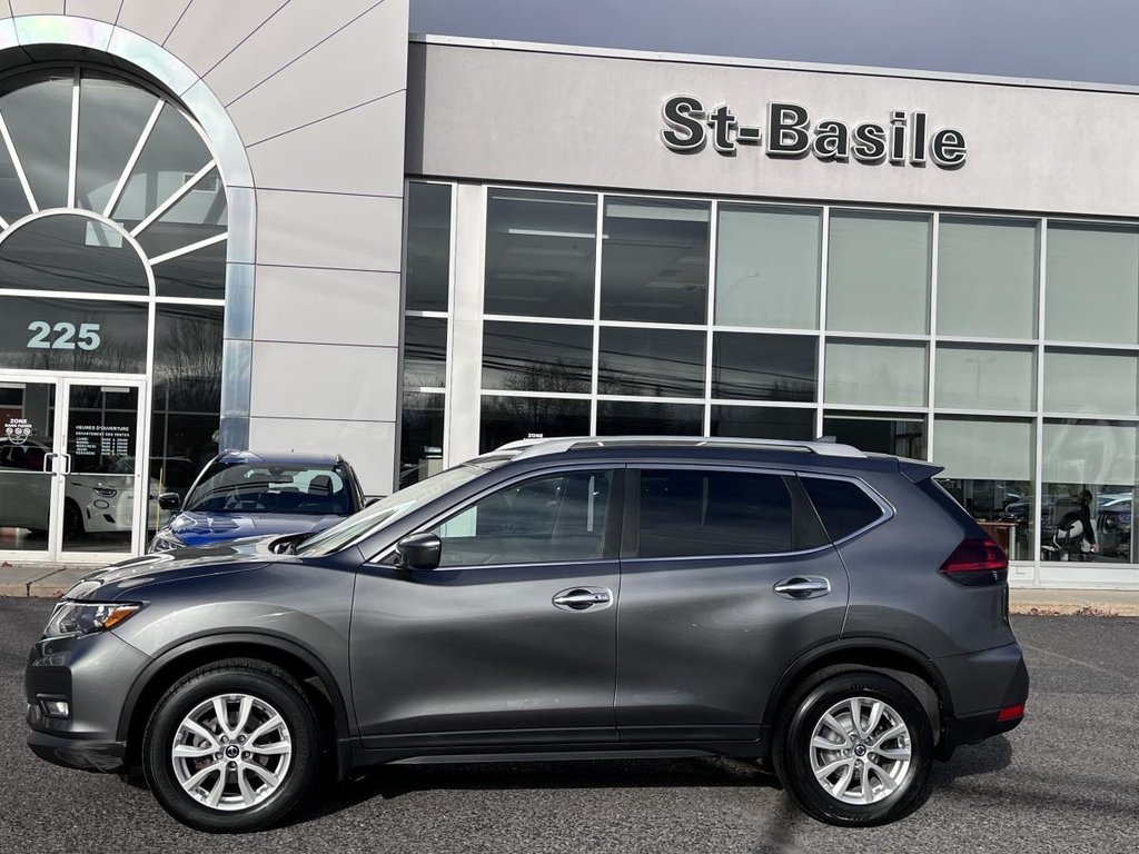 2020 Nissan Rogue SV in Saint-Basile-le-Grand, Quebec - 3 - w1024h768px