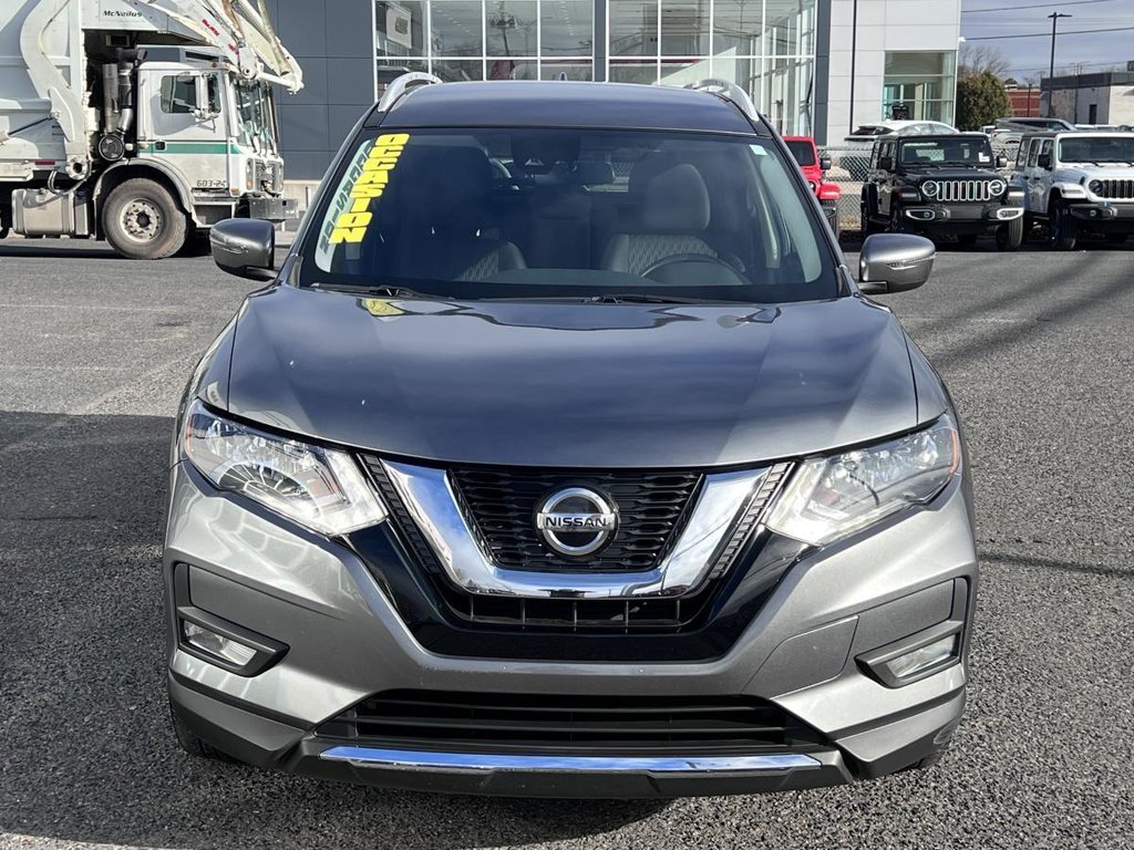 2020 Nissan Rogue SV in Saint-Basile-le-Grand, Quebec - 2 - w1024h768px