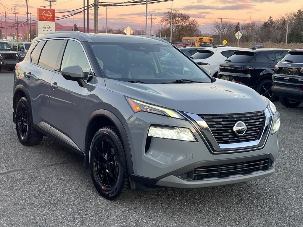 Nissan Rogue SV TI 2021 à Saint-Basile-le-Grand, Québec - 1 - w1024h768px