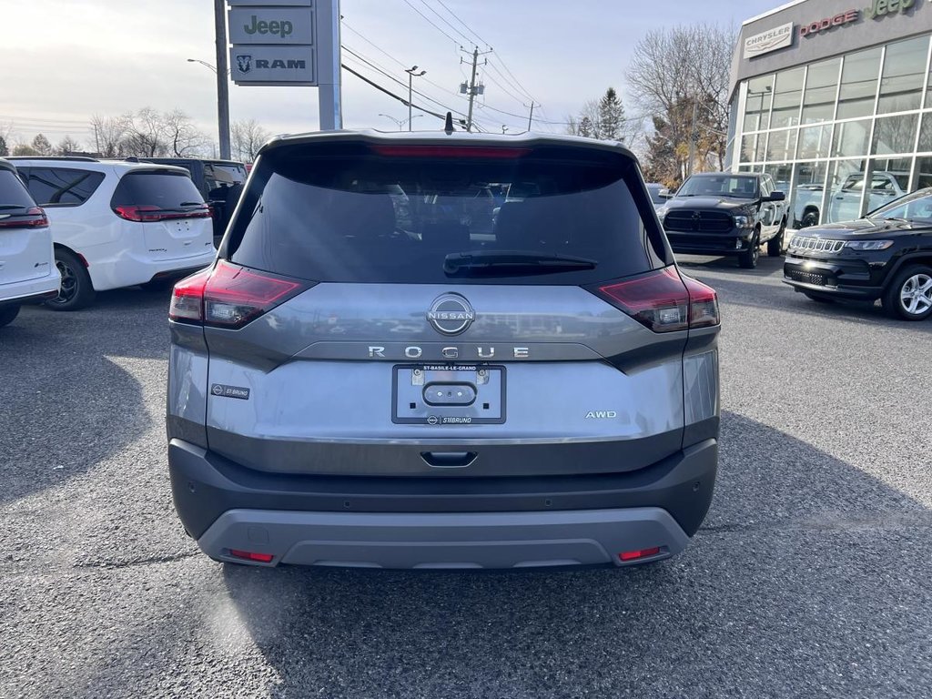 Nissan Rogue S TI 2023 à Saint-Basile-le-Grand, Québec - 21 - w1024h768px