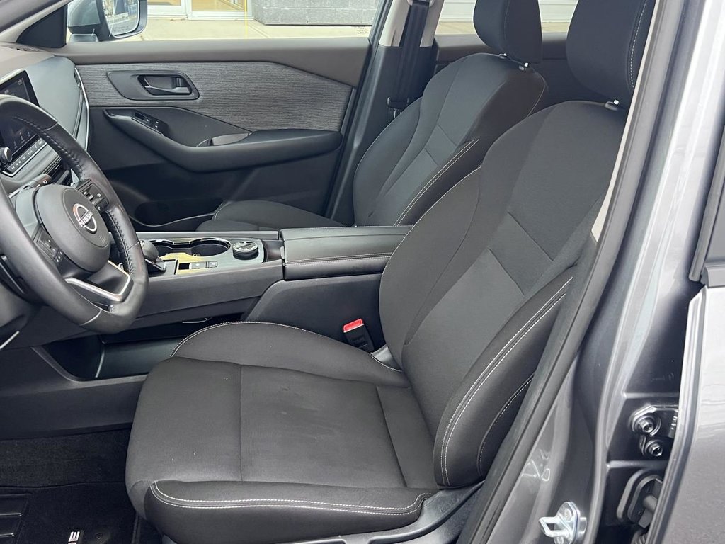 2023 Nissan Rogue S TI in Saint-Basile-le-Grand, Quebec - 12 - w1024h768px