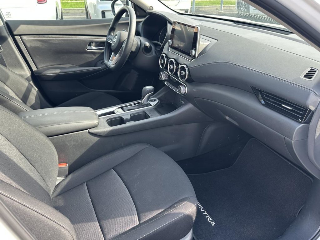 Nissan Sentra SV CVT 2023 à Saint-Basile-le-Grand, Québec - 11 - w1024h768px
