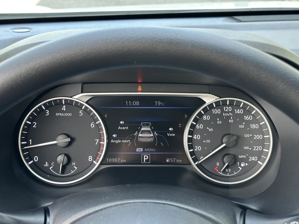 Nissan Sentra SV CVT 2023 à Saint-Basile-le-Grand, Québec - 9 - w1024h768px