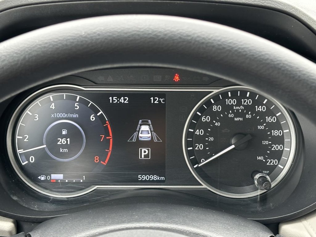 2022 Nissan Versa SV CVT in Saint-Basile-le-Grand, Quebec - 10 - w1024h768px