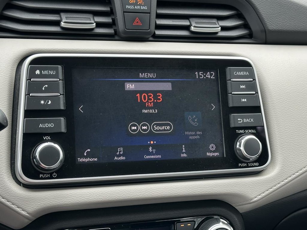 2022 Nissan Versa SV CVT in Saint-Basile-le-Grand, Quebec - 15 - w1024h768px