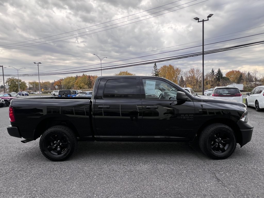 1500 Classic Tradesman 4x4 Crew 2023 à Saint-Basile-le-Grand, Québec - 4 - w1024h768px