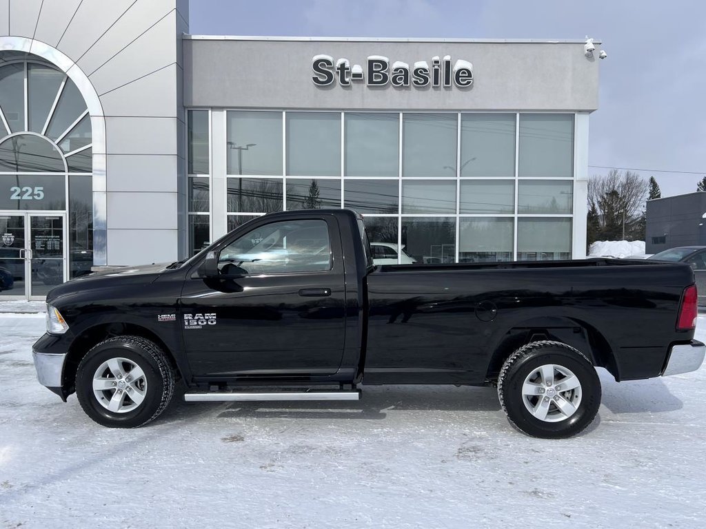 Ram 1500 Classic SLT cabine simple 4x4 caisse de 8 pi 2023 à Saint-Basile-le-Grand, Québec - 18 - w1024h768px