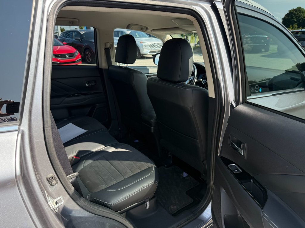 Mitsubishi OUTLANDER PHEV SE**AWD/4X4**BLUETOOTH**CRUISE**CAMERA RECUL**MAGS 2018 à Saint-Eustache, Québec - 7 - w1024h768px