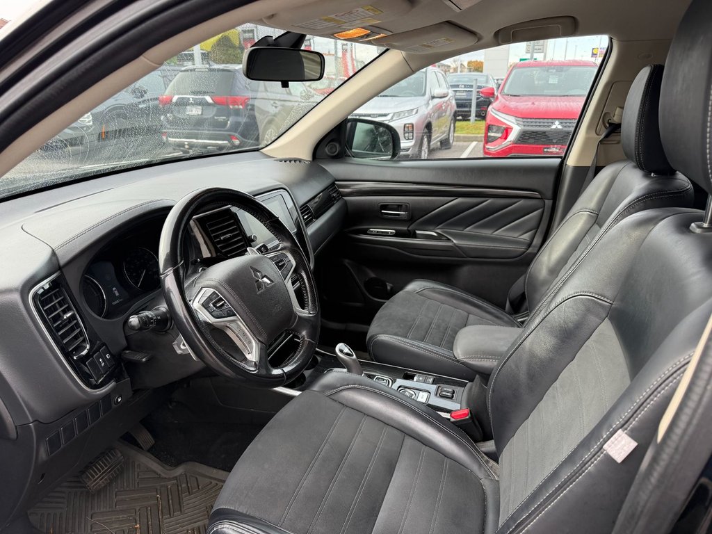 2018 Mitsubishi Outlander PHEV SE**S-AWC**CARPLAY**CRUISE**SIEGES CHAUFFANTS** in Saint-Eustache, Quebec - 3 - w1024h768px