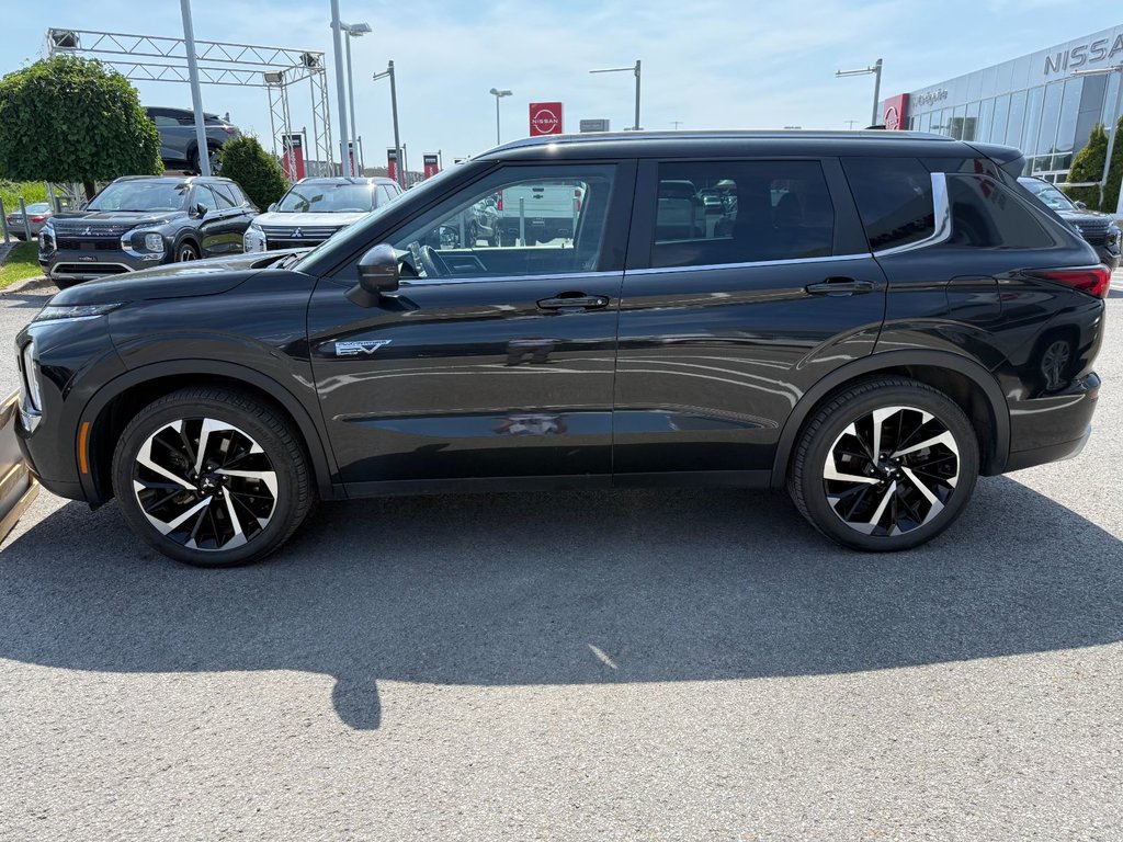 2023 Mitsubishi OUTLANDER PHEV SEL**S-AWC**TAUX À PARTIR DE 0.9%**TOIT**CUIR**NAV in Saint-Eustache, Quebec - 3 - w1024h768px