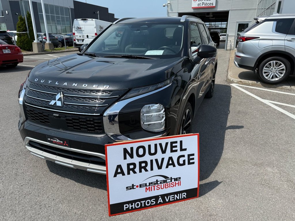 Mitsubishi Outlander Plug-In Hybrid SEL**S-AWC**TAUX À PARTIR DE 0.9%**TOIT**CUIR**NAV 2024 à Saint-Eustache, Québec - 1 - w1024h768px