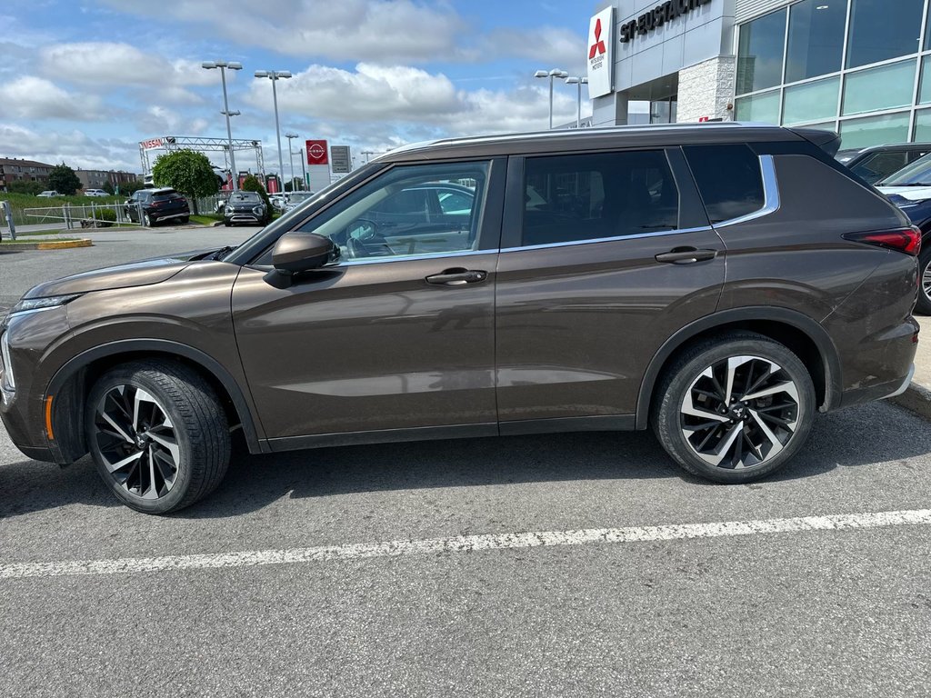 Mitsubishi Outlander SEL 2022 à Saint-Eustache, Québec - 2 - w1024h768px