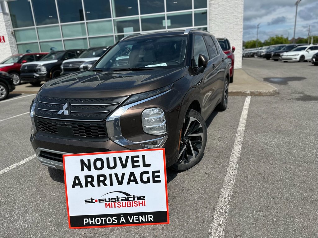 Mitsubishi Outlander SEL 2022 à Saint-Eustache, Québec - 1 - w1024h768px