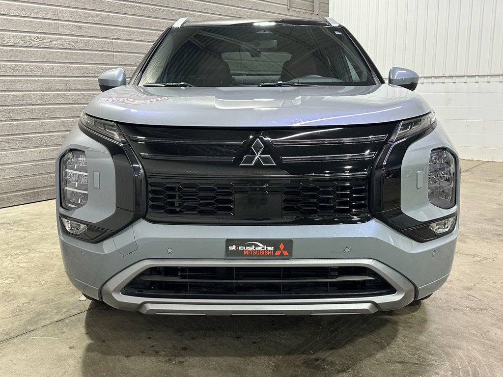 2025 Mitsubishi Outlander GT-PREMIUM FULL in Saint-Eustache, Quebec - 5 - w1024h768px