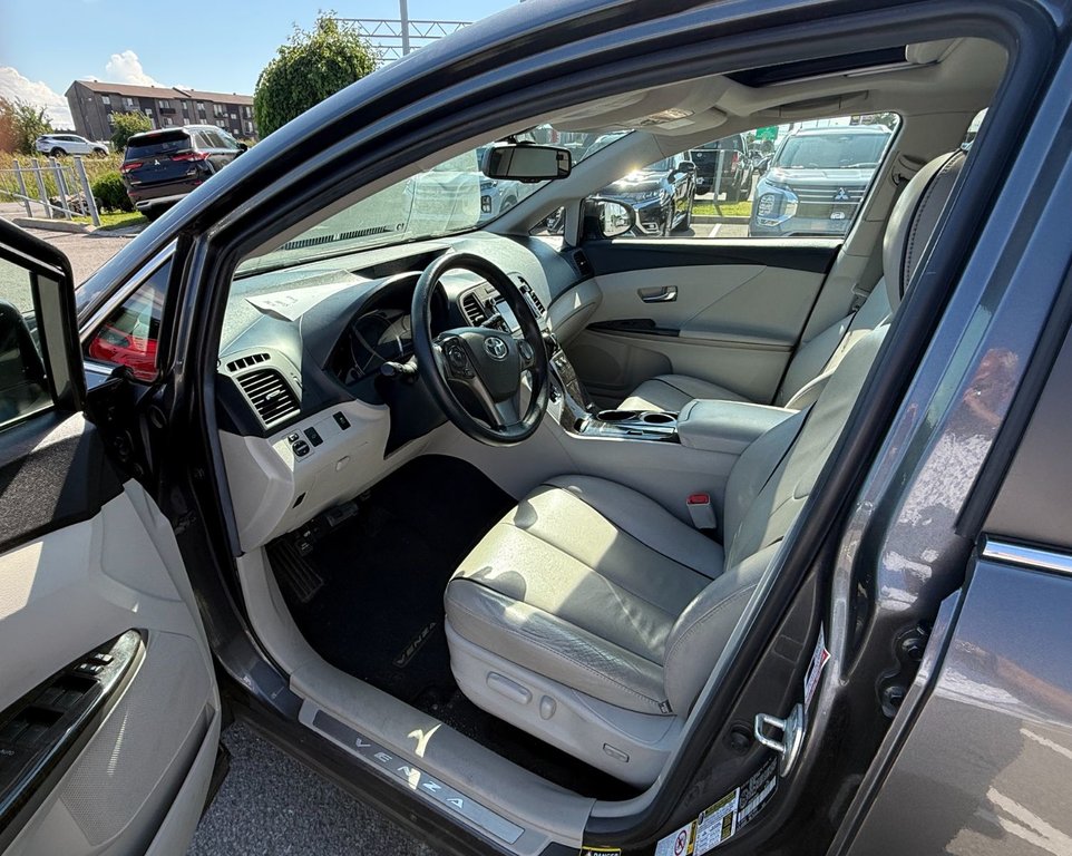 Toyota Venza XLE**AWD/4X4**CUIR**TOIT OUVRANT**BLUETOOTH**MAGS 2014 à Saint-Eustache, Québec - 4 - w1024h768px