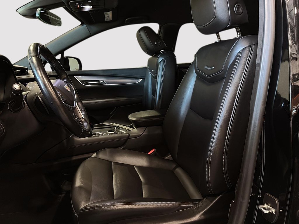 2022 Cadillac XT5 Luxury in Saint-Hyacinthe, Quebec - 8 - w1024h768px