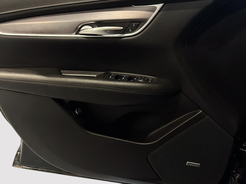 2022 Cadillac XT5 Luxury in Saint-Hyacinthe, Quebec - 10 - w1024h768px