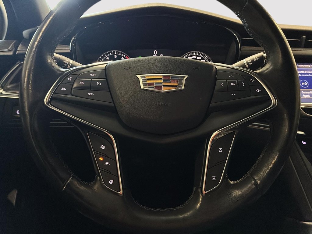 2022 Cadillac XT5 Luxury in Saint-Hyacinthe, Quebec - 11 - w1024h768px