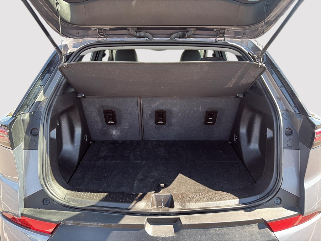 2023 Chevrolet BOLT EUV LT in Saint-Hyacinthe, Quebec - 9 - w1024h768px