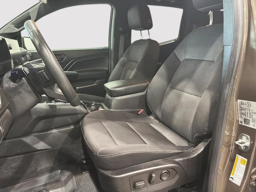 2023 Chevrolet Colorado 4WD Trail Boss in Saint-Hyacinthe, Quebec - 7 - w1024h768px