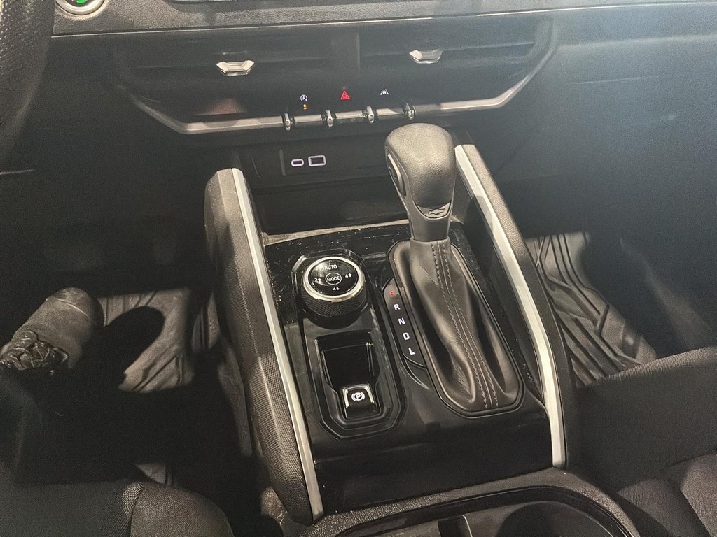 2023 Chevrolet Colorado 4WD Trail Boss in Saint-Hyacinthe, Quebec - 12 - w1024h768px