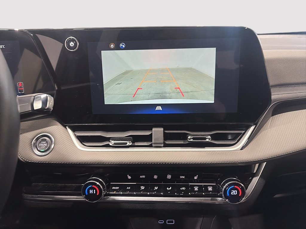 2025 Chevrolet Equinox LT in Saint-Hyacinthe, Quebec - 15 - w1024h768px
