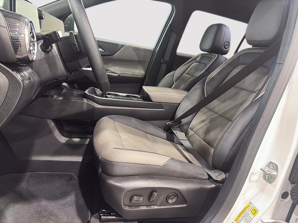 2025 Chevrolet Equinox LT in Saint-Hyacinthe, Quebec - 9 - w1024h768px