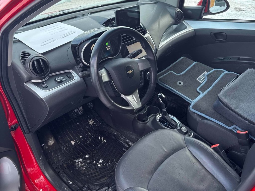 Chevrolet Spark EV LT2 CUIR 2016 à Saint-Hyacinthe, Québec - 3 - w1024h768px