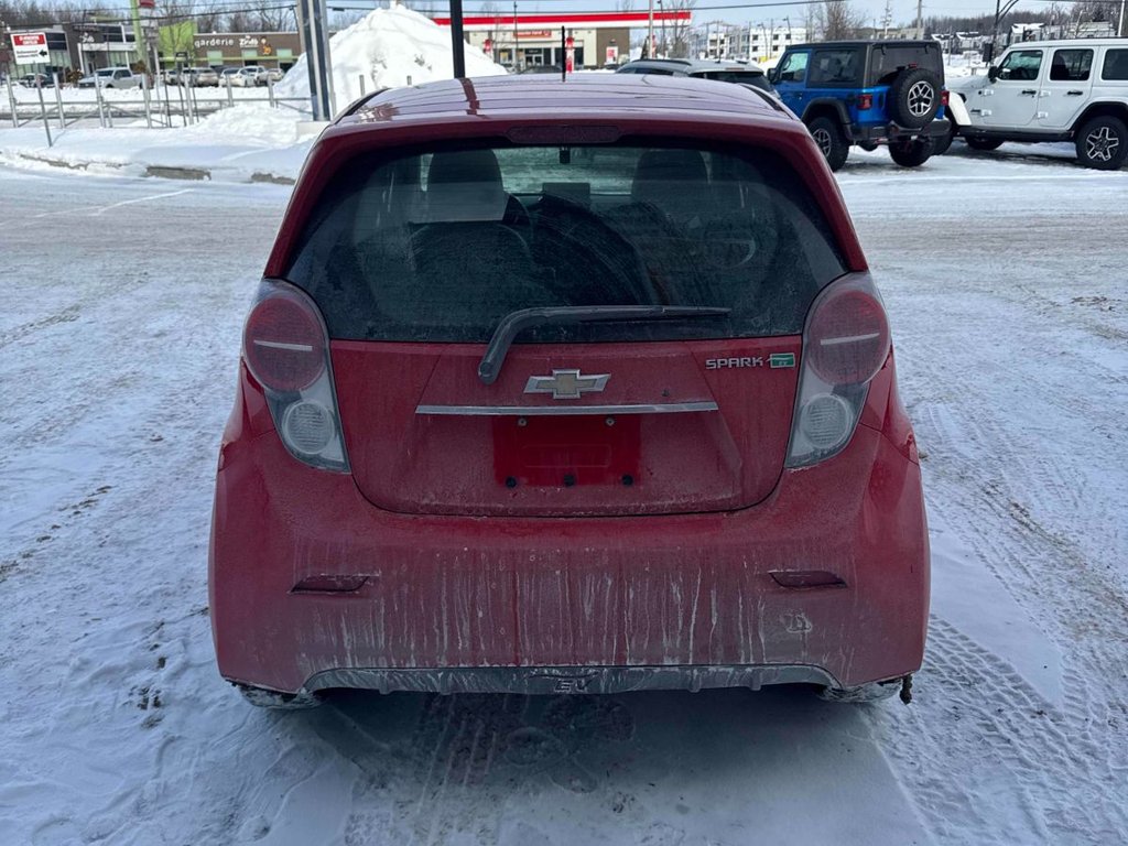 Chevrolet Spark EV LT2 CUIR 2016 à Saint-Hyacinthe, Québec - 2 - w1024h768px