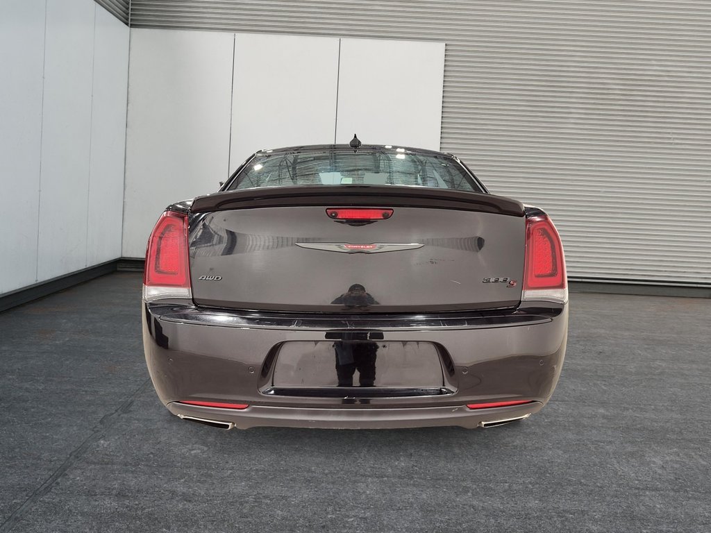 2023 Chrysler 300 S TOIT PANORAMIQUE 300S AWD in Saint-Hyacinthe, Quebec - 3 - w1024h768px