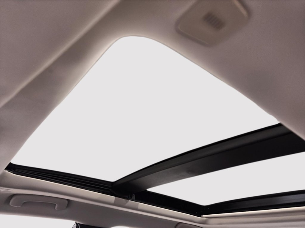 Chrysler 300 Touring L 2023 à Saint-Hyacinthe, Québec - 14 - w1024h768px