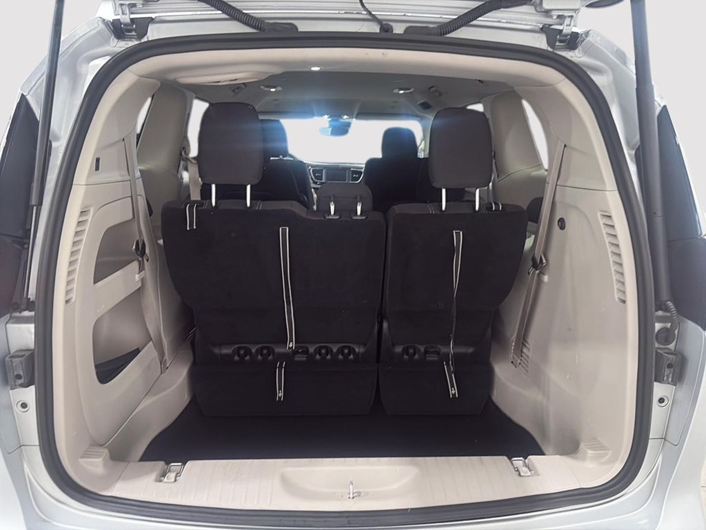 2024 Chrysler Grand Caravan SXT in Saint-Hyacinthe, Quebec - 9 - w1024h768px